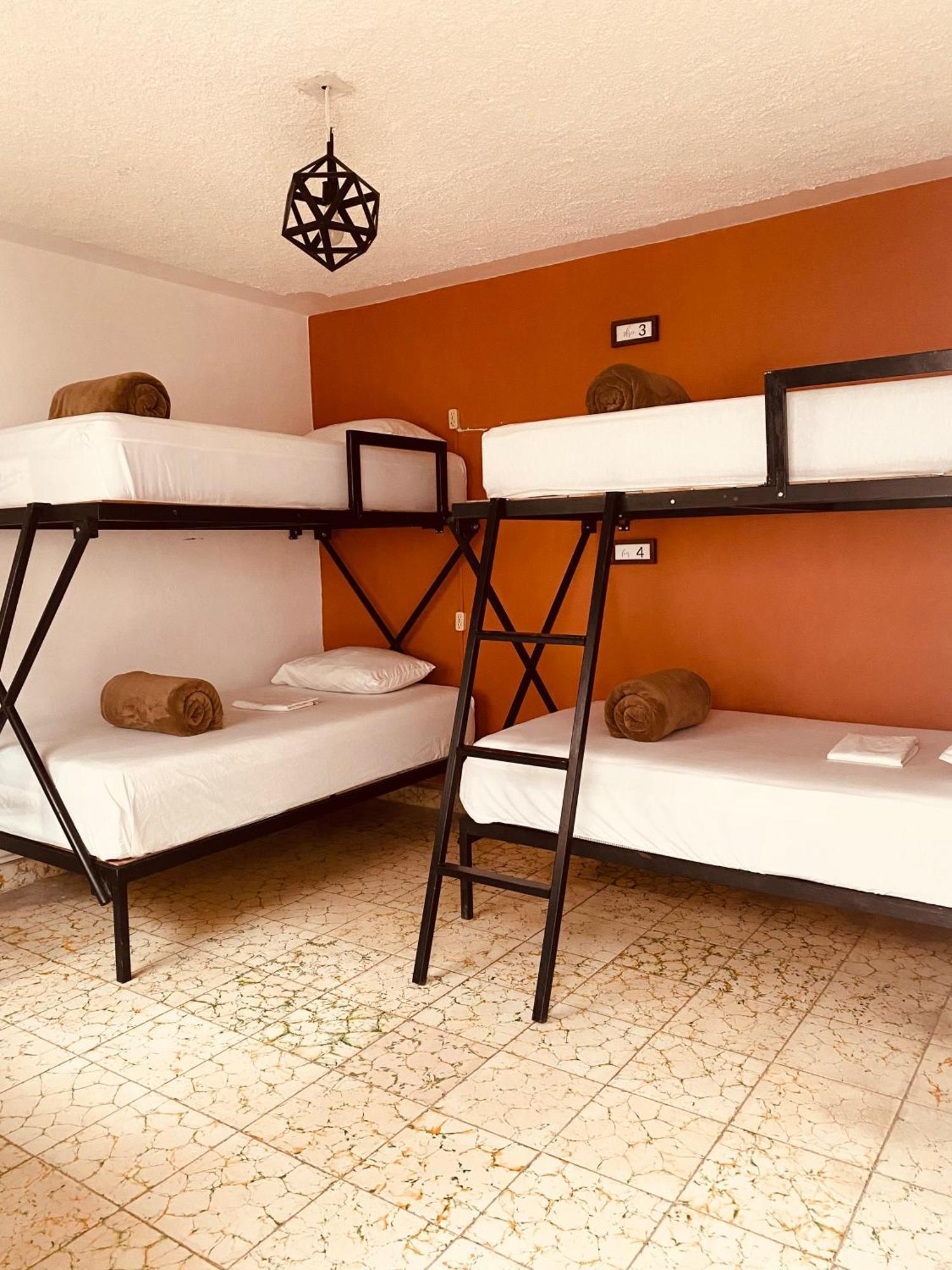 Hostel Lool Beh *